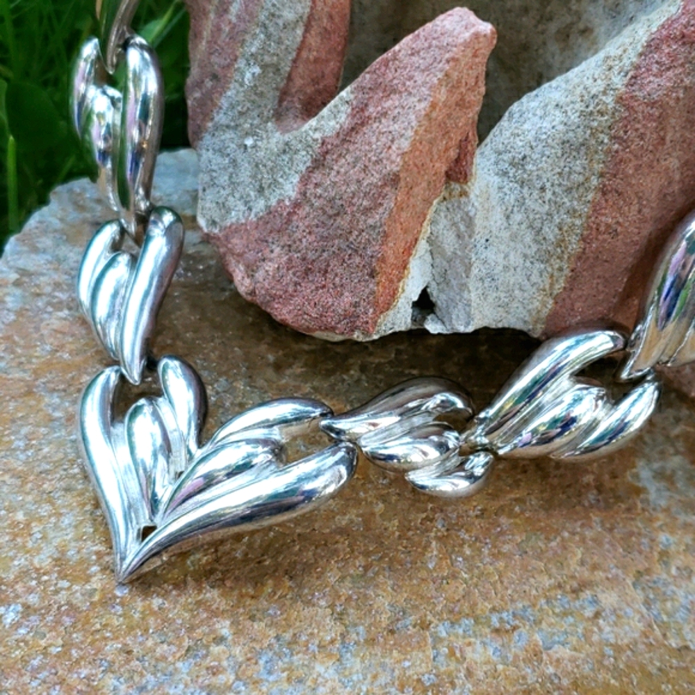 Chunky Vintage High End Stylized Silver Heart Shape Rhodium Plate Necklace - Picture 5 of 14